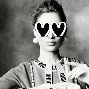 Meet your Posher, Adriana